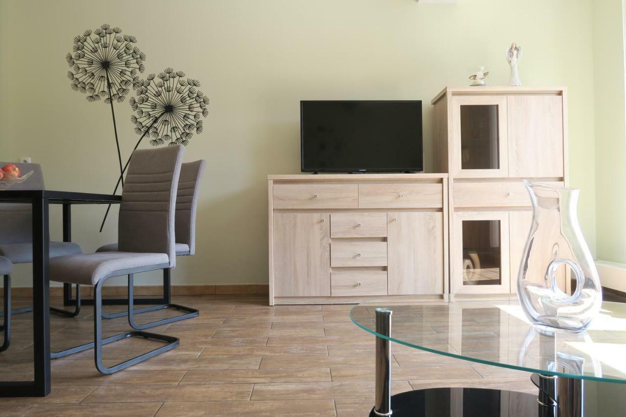 Luxapartament 1 - Z Widokiem I Garazem W Nowym Zeta Park Ustroń Exteriör bild