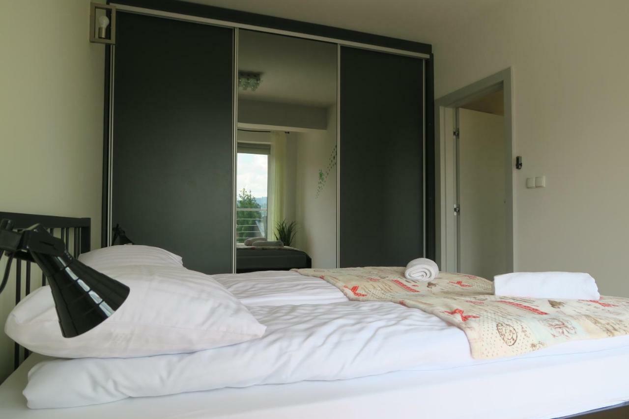 Luxapartament 1 - Z Widokiem I Garazem W Nowym Zeta Park Ustroń Exteriör bild
